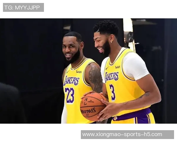 安东尼戴维斯表现出色14投8中砍下25分助球队获胜并贡献多项数据